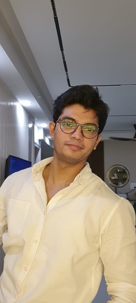 JohnBor ( Founder & CEO )